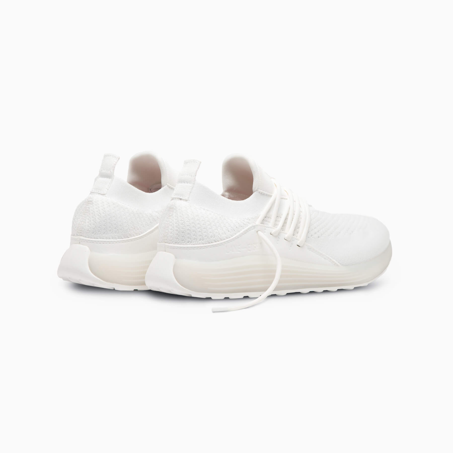 LANEEIGHT-TRAINER-AD-1-CloudWhite-Back.jpg