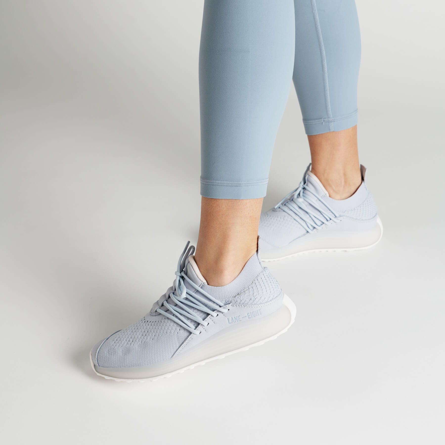 LANEEIGHT-TRAINER-AD-1-Periwinkle-WomensOnFoot